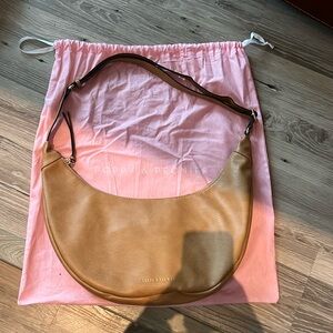 Poppy & Peonies - OVER THE MOON CAMEL